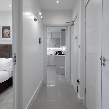 Modern & Stylish Apartments Didcot With Free Wifi Exterior photo