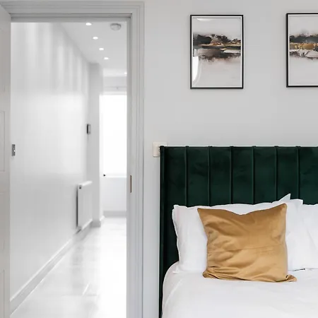 Modern & Stylish Apartments Didcot With Free Wifi Exterior photo