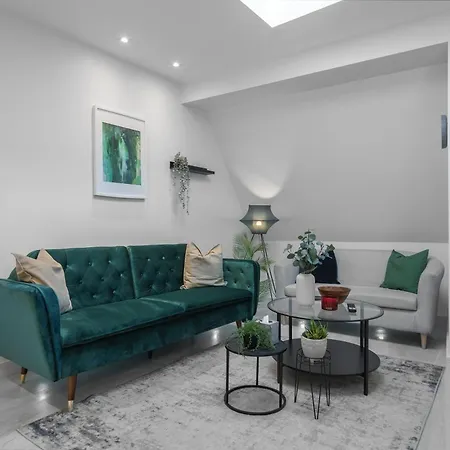 Modern & Stylish Apartments Didcot With Free Wifi Exterior photo