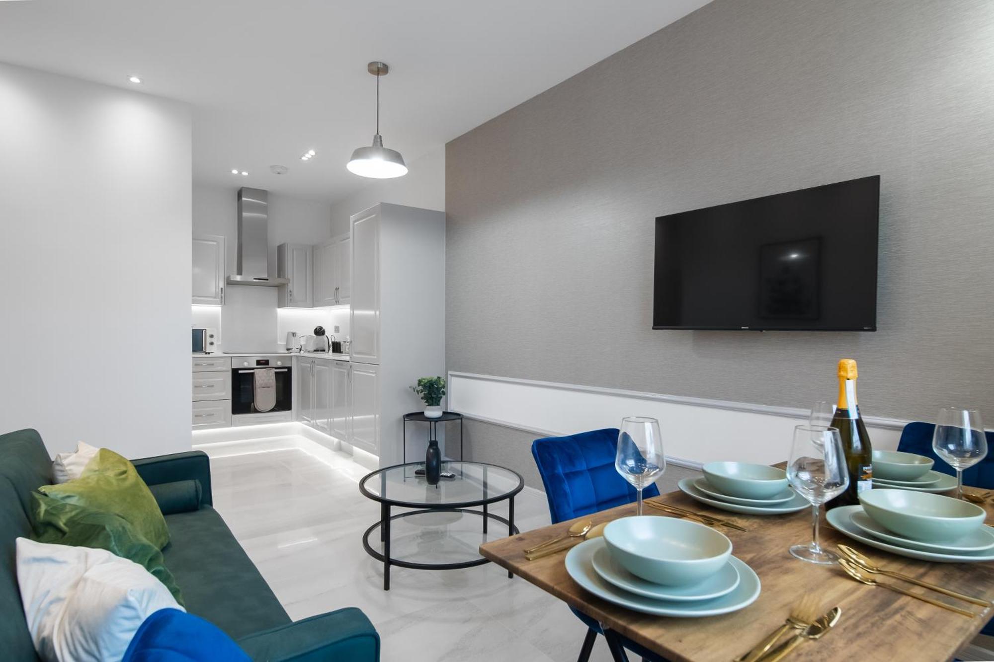 Modern & Stylish With Free Wifi Didcot