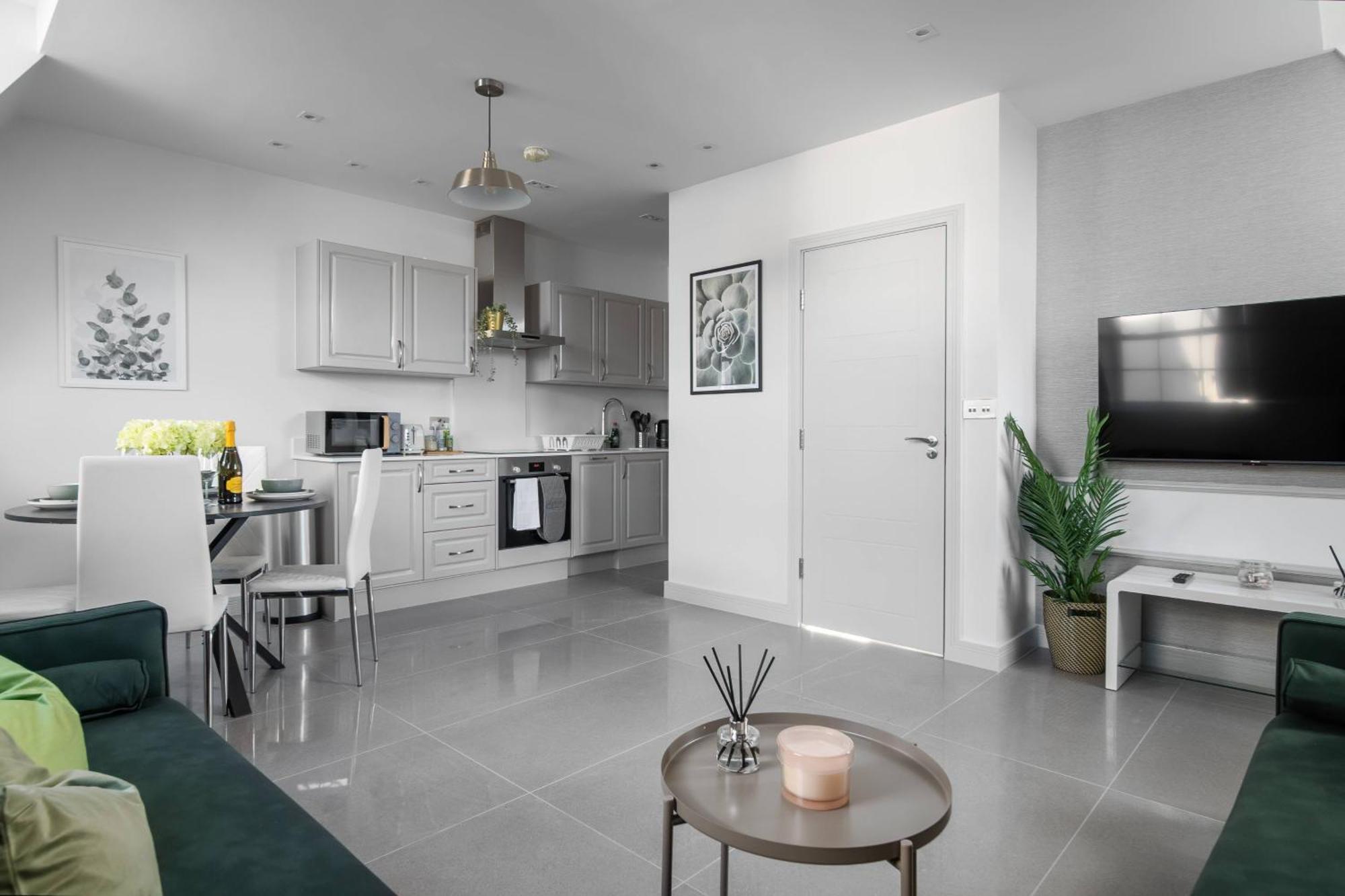 Modern & Stylish With Free Wifi Apartment