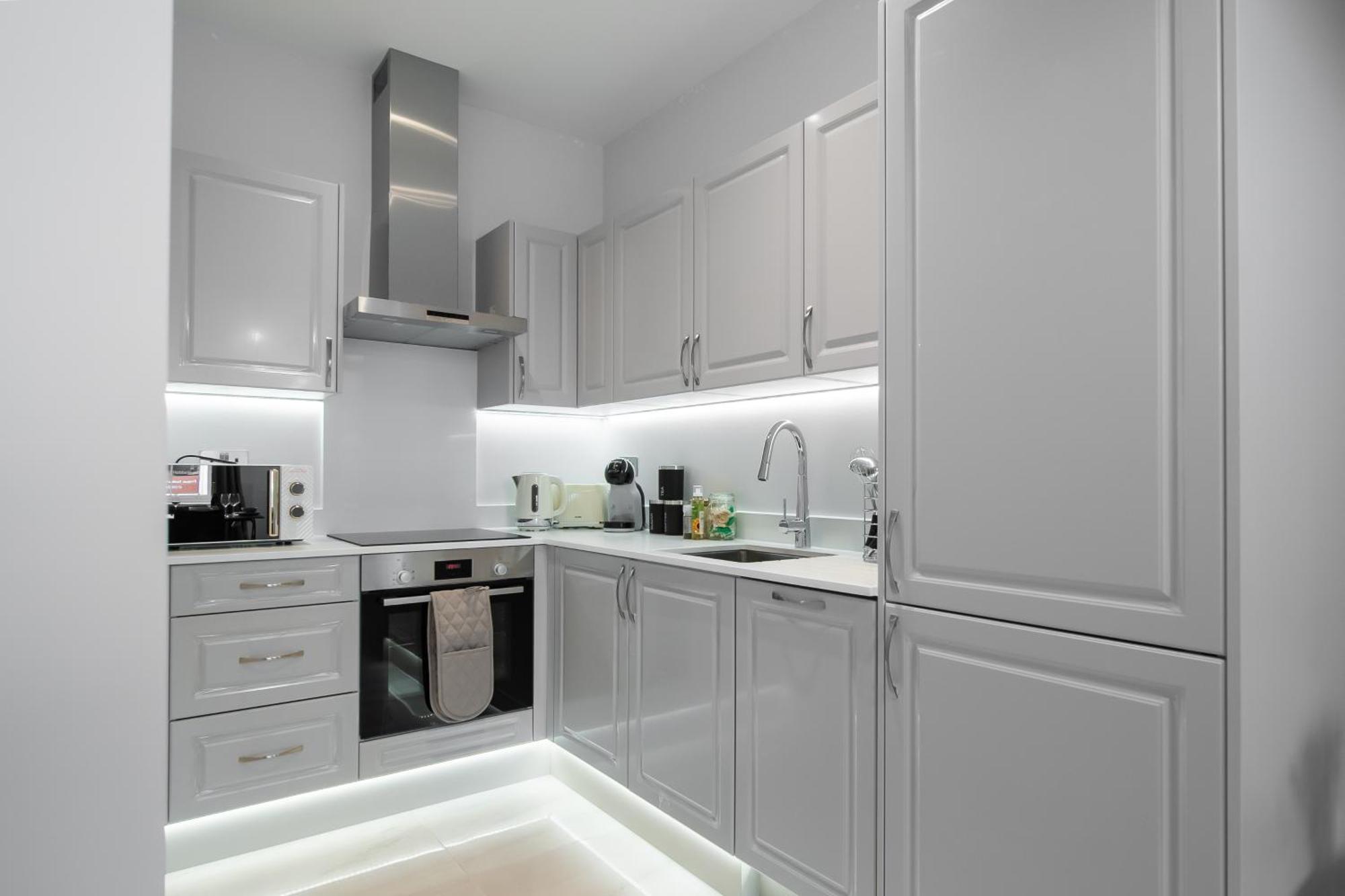 Apartment Modern & Stylish With Free Wifi *