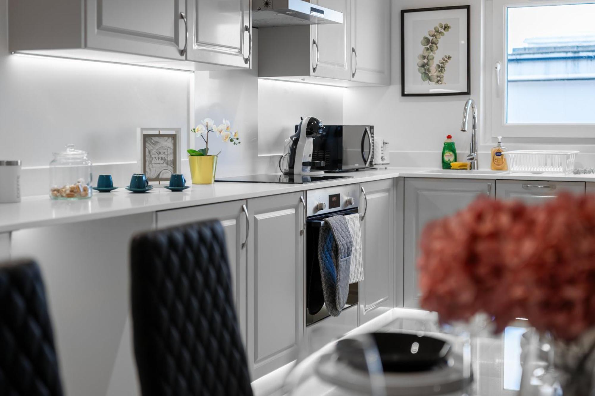 Modern & Stylish With Free Wifi Didcot